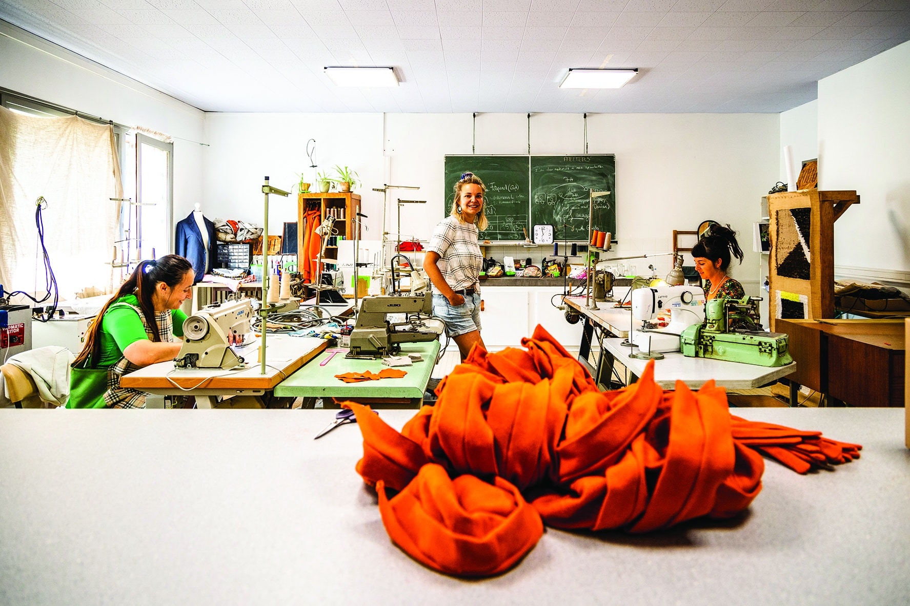 L'atelier de production textile, piloté par Sarah Langner.