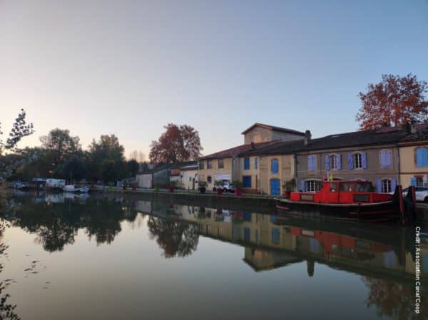 La minoterie de Gardouch (Haute-Garonne) a été sauvée de la ruine, grâce à Élodie Soulard et à Julien Hagendorf qui y ont ouvert un lieu de convivialité et de culture.