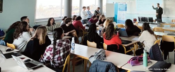 Les jeunes ruraux souffrent de difficultés constantes pour ce former