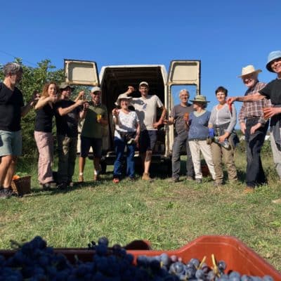 L’association J’enracine achète des terres agricoles pour les préserver de la spéculation ou de l’artificialisation.