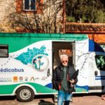 Dans les Pyrénées-Orientales, un cabinet médical nomade soigne les habitants isolés.